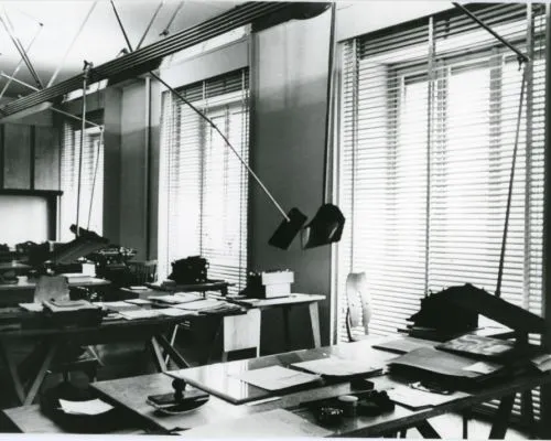 Gli uffici di Via Confienza disegnati da Carlo Mollino